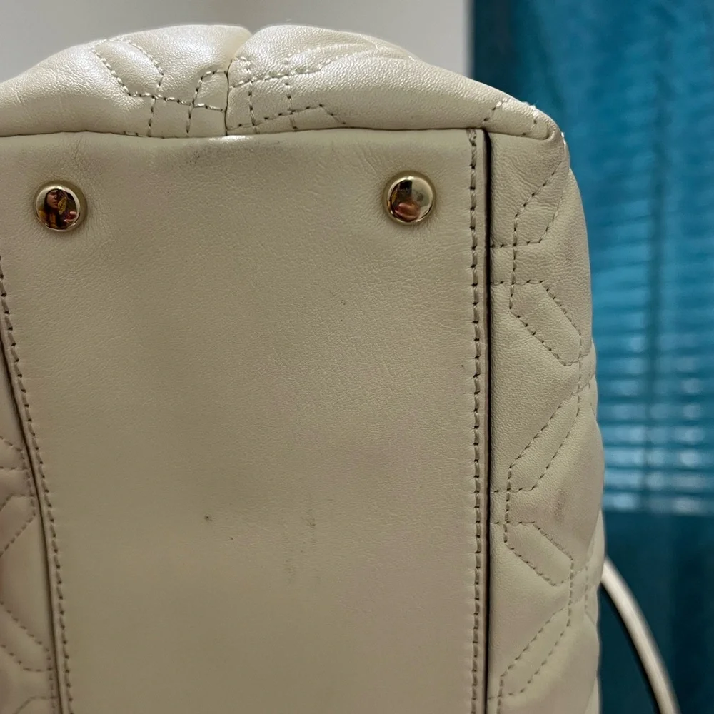 KATE SPADE White & Gold Chain Shoulder Bag